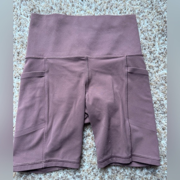 Athleta Women's Salutation Stash Pocket II 7” Short Size XXS Mauve - Picture 1 of 3